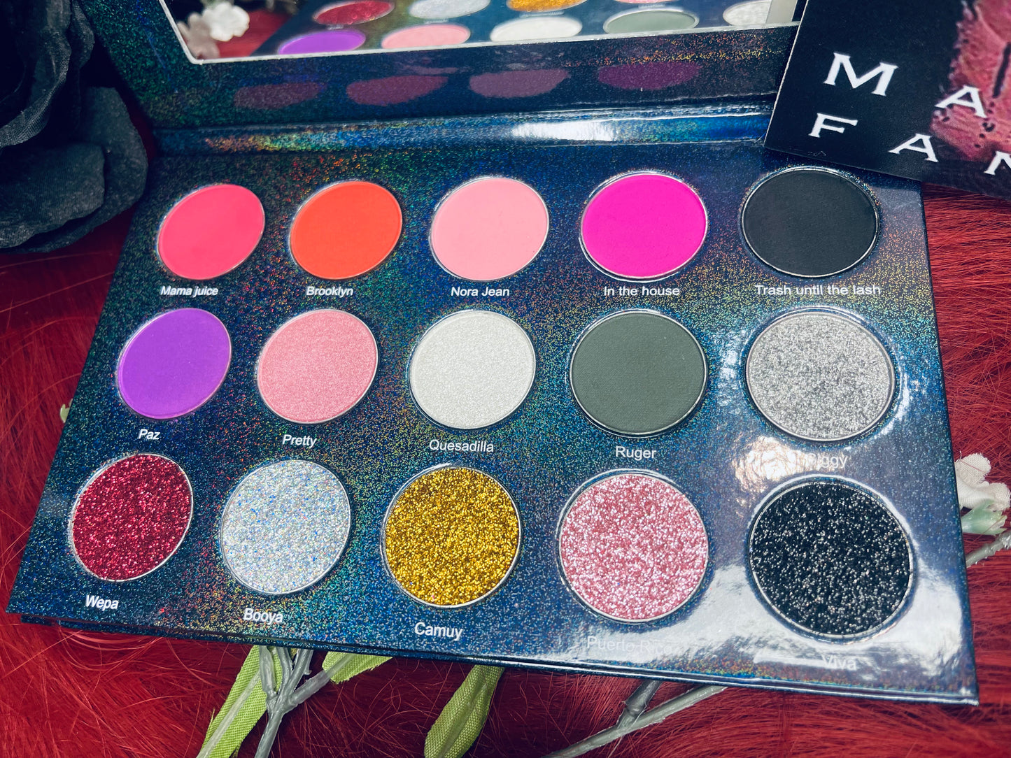 Shaky Bonnie’s magical fantasy eyeshadow palette