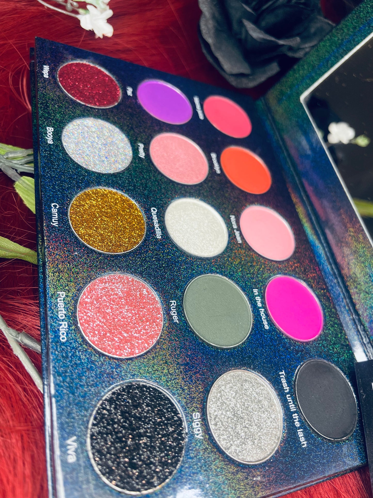 Shaky Bonnie’s magical fantasy eyeshadow palette