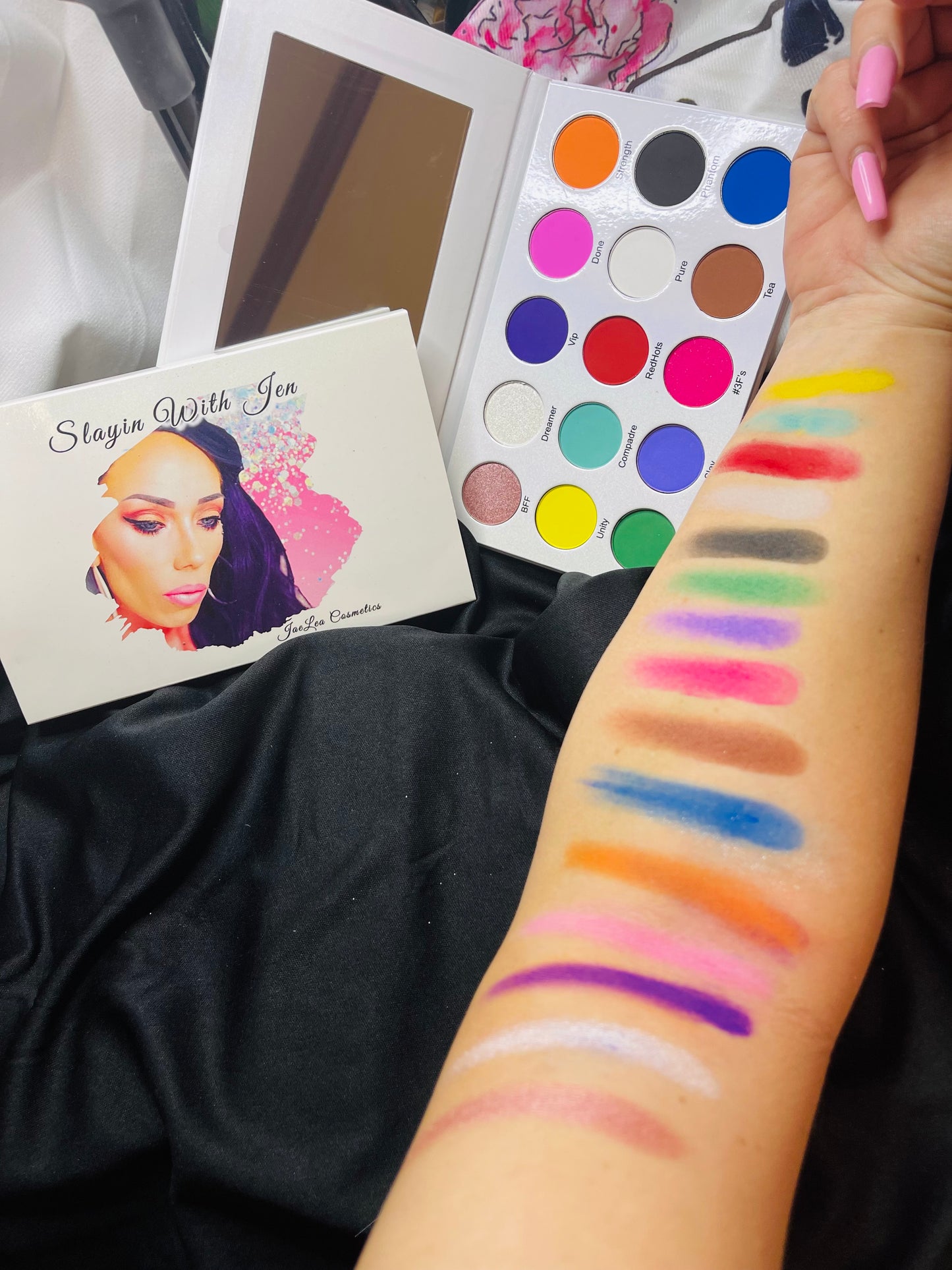 Slayin with Jen eyeshadow Palette