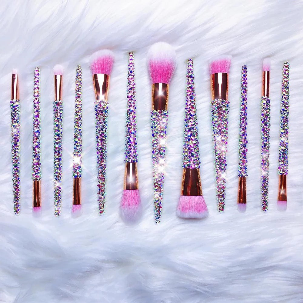 Rhinestone eyeshadow brushes