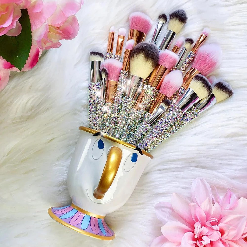 Rhinestone eyeshadow brushes